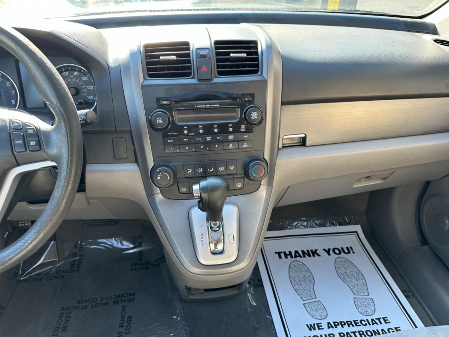 2009 /GRAY Honda CR-V EX 2WD 5-Speed AT (JHLRE38509C) with an 2.4L L4 DOHC 16V engine, 5-Speed Automatic transmission, located at 30 S. Berkeley Avenue, Pasadena, CA, 91107, (626) 248-7567, 34.145447, -118.109398 - One Owner!Moon-roof! Wheel ABS! This 2009 Honda CR-V EX 2WD looks and drives good. This vehicle comes with a dealer 30 day / 1,000 Mile Warranty ( call us for details) and with Options up to 5 years / 100,000 Mile Warranty. Bad credit? We can help! We are the bank. Buy with confidence! All of our - Photo#20